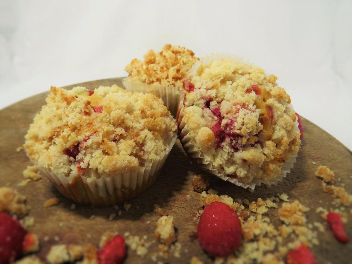 Himbeer-Crumble Muffin – tastecollector